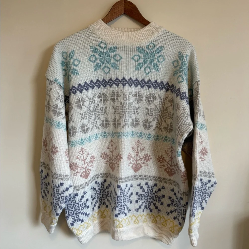 Esprit: Knit Sweater - Picture 1 of 3